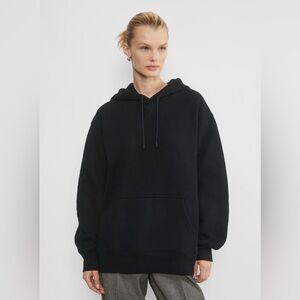 Aritzia TNA Cozy Boyfriend Hoodie